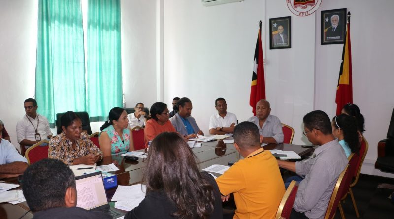 Ekipa Koligasaun Kompostu Husi ONG 7 Aprezenta Rezultadu Peskiza Ba Koordenadór GASC.